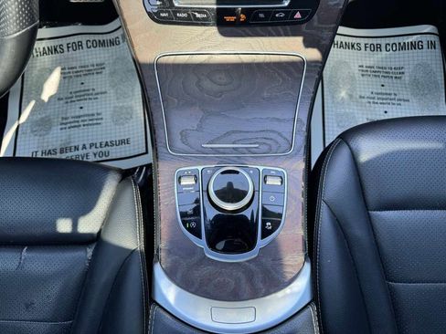 Used 2019 Mercedes-Benz GLC 300 4MATIC w/ AMG Line image 20