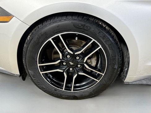Used 2019 Ford Mustang Coupe image 36