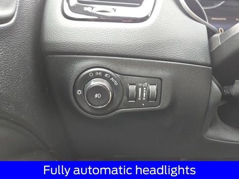 Used 2018 Jeep Compass Limited w/ Navigation Group AWD/4WD image 26