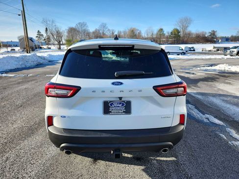 Used 2025 Ford Escape ST-Line Select w/ Class II Trailer Tow Package image 17