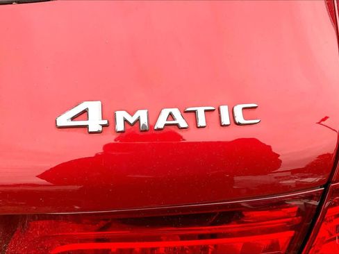 Used 2017 Mercedes-Benz GLC 300 4MATIC image 9