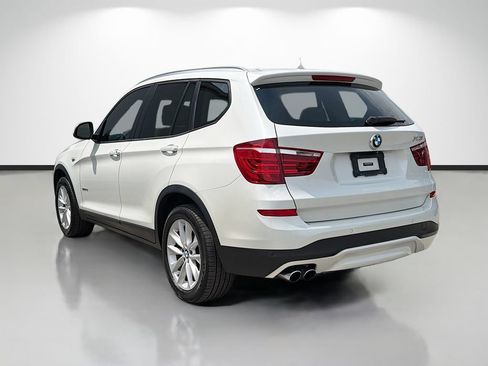 Used 2017 BMW X3 sDrive28i RWD image 5
