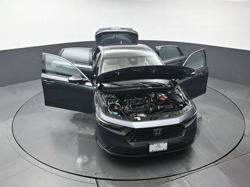 Used 2023 Honda Accord EX image 47
