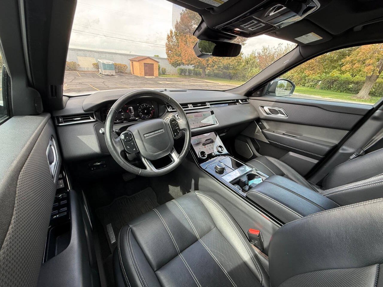 Used 2018 Land Rover Range Rover Velar S AWD/4WD image 9