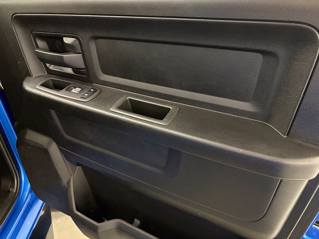 Used 2019 RAM 1500 Express w/ Express Value Package AWD/4WD image 37