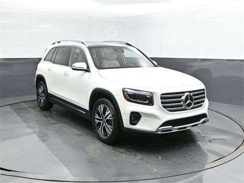 New 2025 Mercedes-Benz GLB 250 image 22