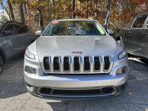 Used 2017 Jeep Cherokee 75th Anniversary image 7