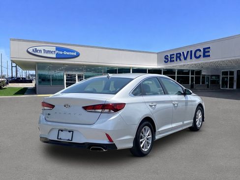 Used 2018 Hyundai Sonata SE FWD image 8