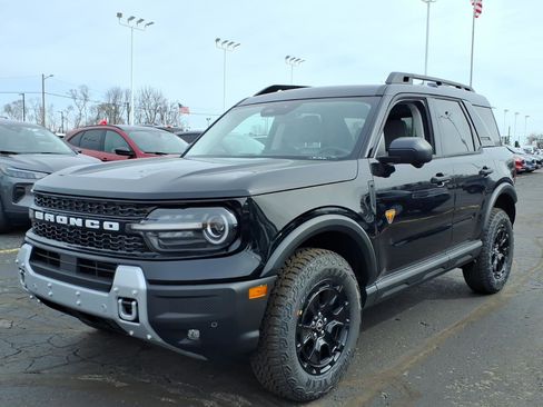 New 2026 Ford Bronco Sport Badlands w/ Sasquatch Badlands Package AWD/4WD image 3