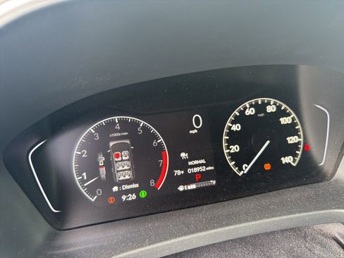 Certified 2023 Honda Pilot Touring image 8