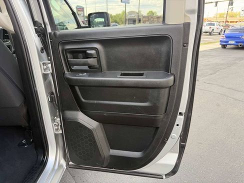 Used 2019 RAM 1500 Express w/ Express Value Package AWD/4WD image 16