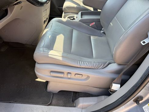 Used 2014 Honda Odyssey EX-L image 18