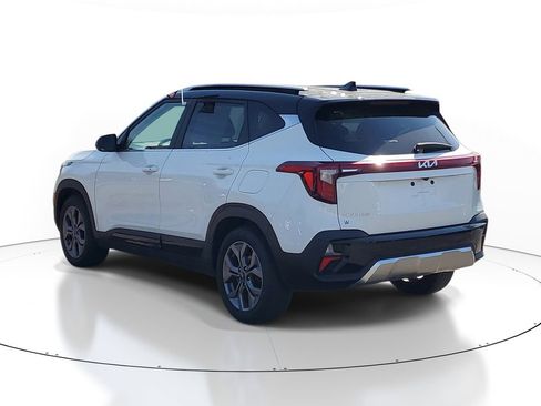 Certified 2024 Kia Seltos S FWD image 3