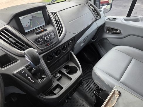 Used 2019 Ford Transit 350 148 Medium Roof RWD image 19