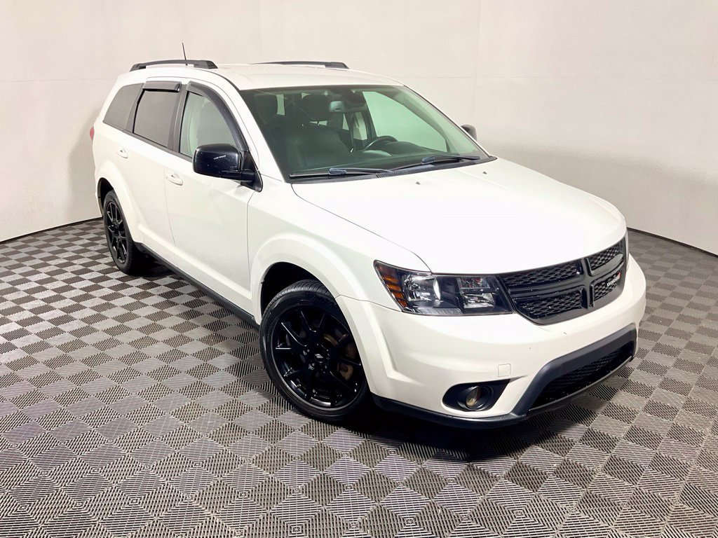 Used 2019 Dodge Journey SE w/ Premium Group AWD/4WD image 4