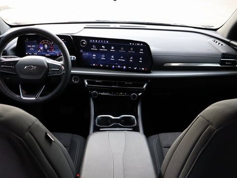 Used 2024 Chevrolet Traverse LS w/ Midnight/Sport Edition image 16