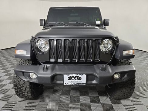 Used 2023 Jeep Wrangler Sport image 8