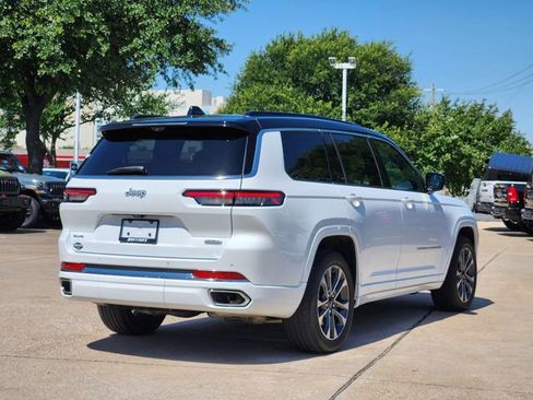 Certified 2024 Jeep Grand Cherokee L Overland w/ Advanced Protech Group III AWD/4WD image 7