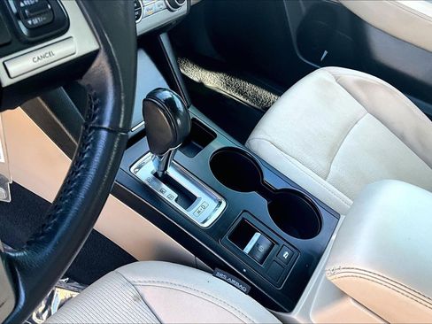 Used 2017 Subaru Legacy 2.5i Premium w/ Moonroof Package image 16