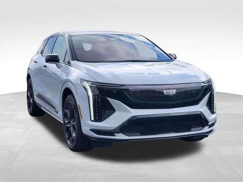 New 2027 Cadillac Optiq V AWD/4WD image 7