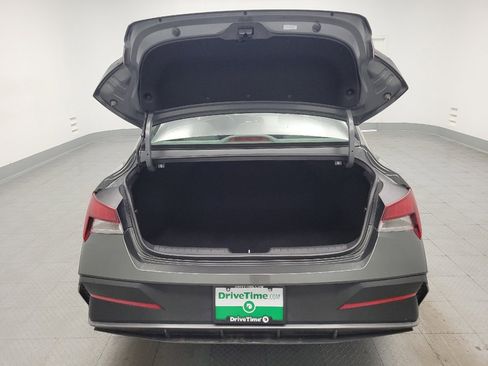 Used 2025 Hyundai Elantra Sport image 29