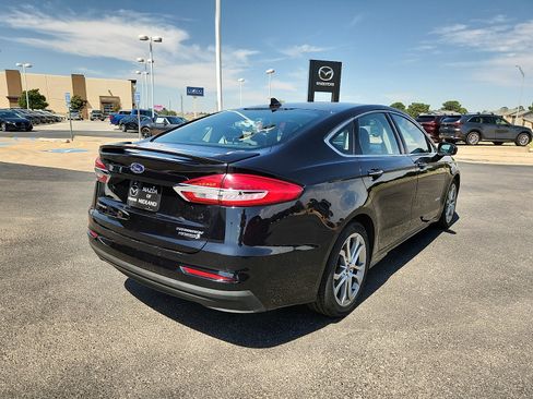 Used 2019 Ford Fusion Titanium FWD image 7