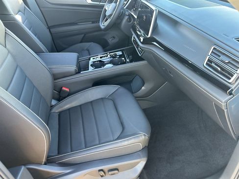 New 2026 Volkswagen Atlas Cross Sport SEL R-Line AWD/4WD image 8