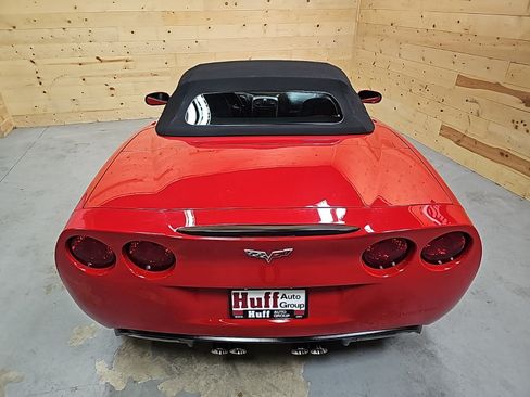Used 2006 Chevrolet Corvette Convertible RWD image 10