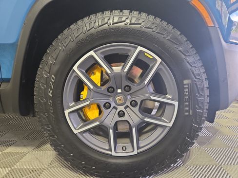 Used 2022 Rivian R1T Launch Edition AWD/4WD image 11