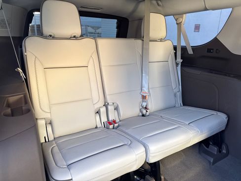 Certified 2023 GMC Yukon XL Denali RWD image 19