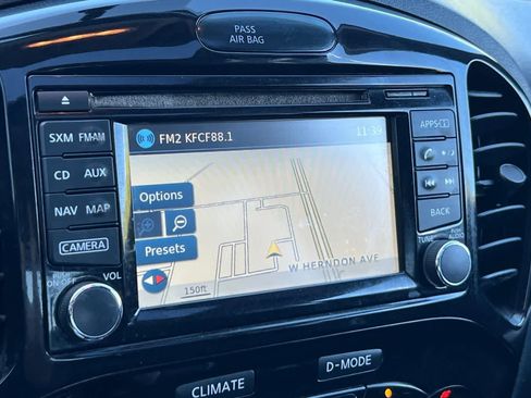 Used 2015 Nissan Juke SV w/ Technology Package image 23