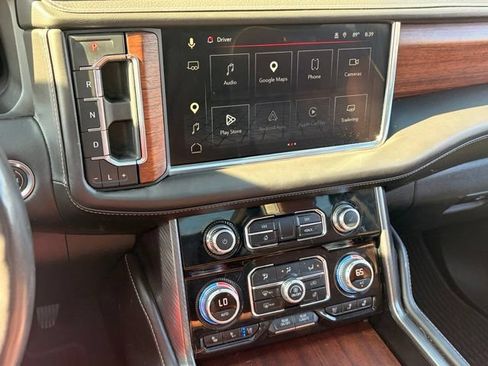 Used 2023 GMC Yukon Denali Ultimate AWD/4WD image 20
