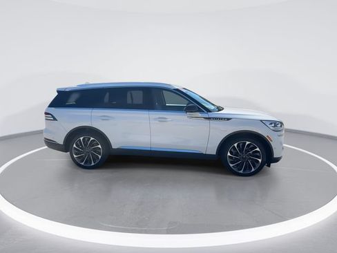 Used 2023 Lincoln Aviator Reserve w/ Equipment Group 201A AWD/4WD image 8