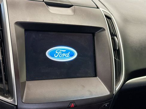 Used 2015 Ford Edge Titanium w/ Equipment Group 301A AWD/4WD image 4