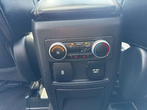 Used 2024 Ford Explorer Limited w/ Limited Technology Package AWD/4WD image 12