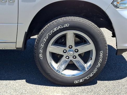 Used 2016 RAM 1500 Express AWD/4WD image 8