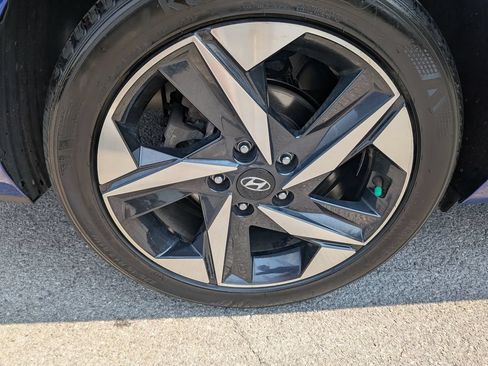 Certified 2023 Hyundai Elantra SEL w/ Convenience Package FWD image 29