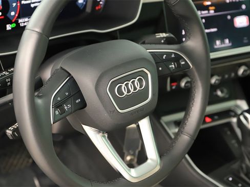 Certified 2022 Audi Q3 2.0T Premium image 16