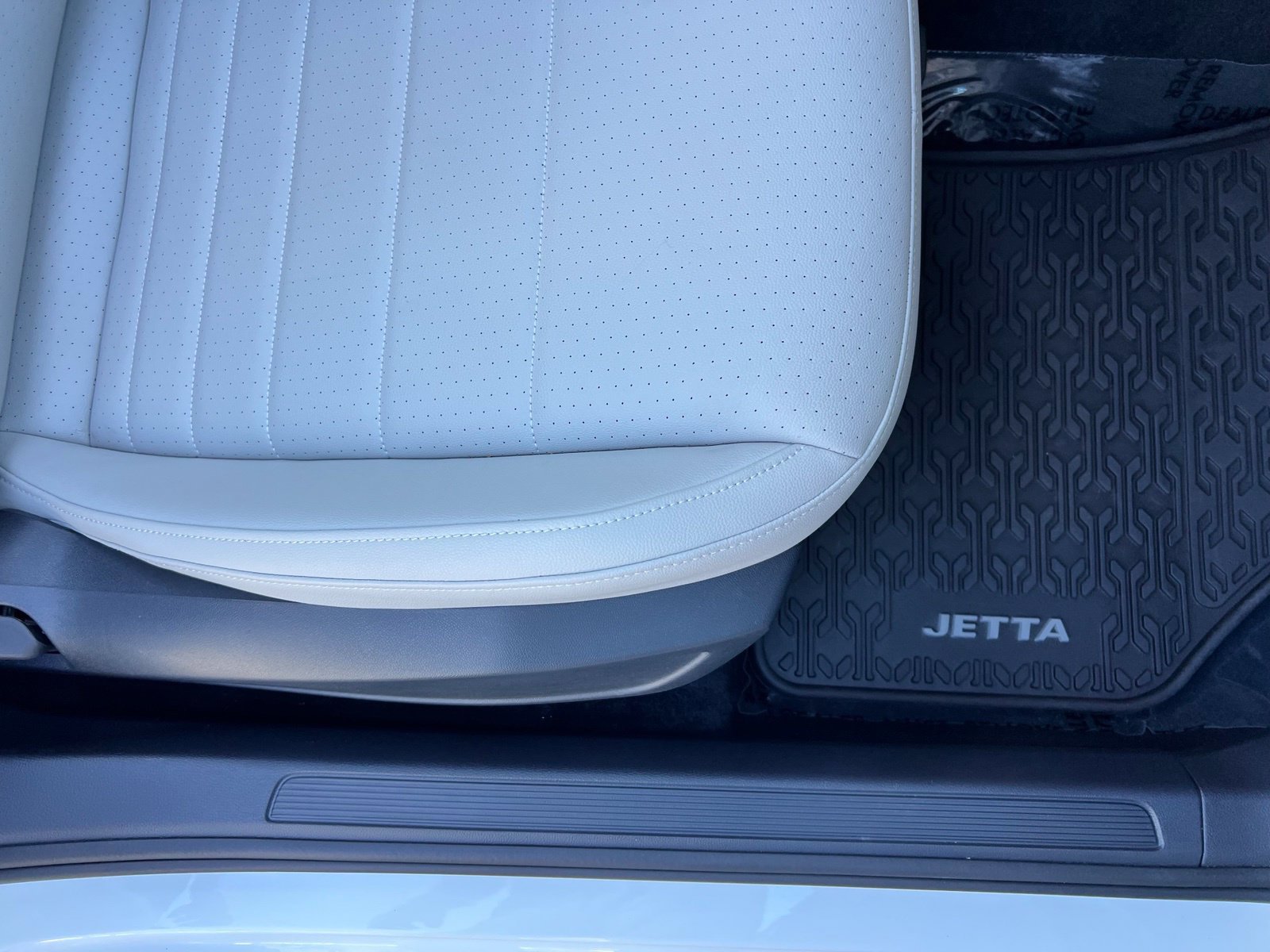 Used 2024 Volkswagen Jetta SE w/ Panoramic Sunroof Package FWD image 62