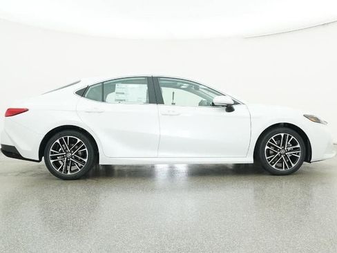 New 2026 Toyota Camry XLE image 27