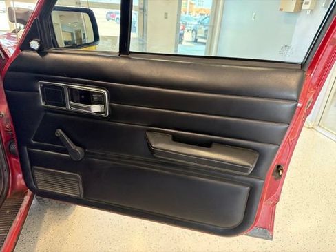 Used 1987 Jeep Cherokee 4WD 4-Door image 33