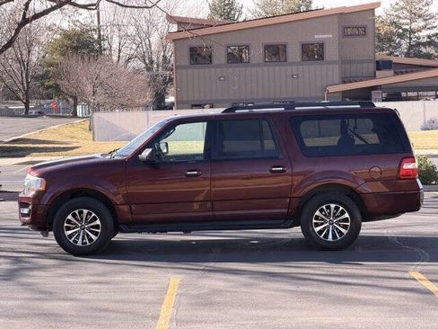 Used 2017 Ford Expedition EL XLT image 8