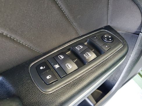 Used 2020 Dodge Charger Scat Pack RWD image 16
