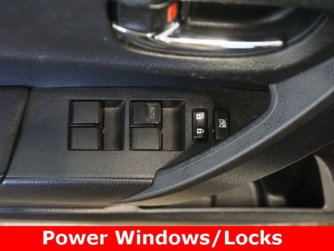 Used 2017 Toyota Corolla SE image 5