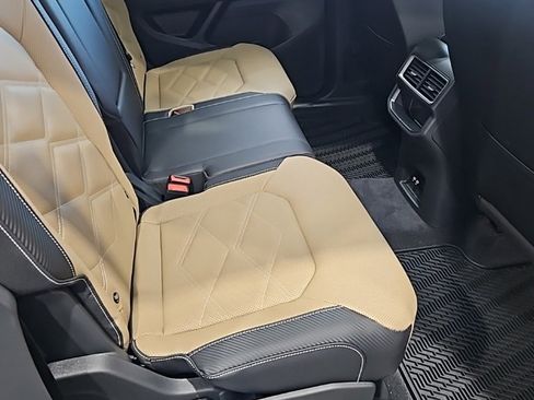 New 2026 Volkswagen Atlas Cross Sport SE image 17