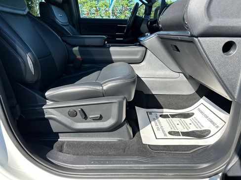 Used 2025 Ford Expedition Platinum w/ Stealth Performance Package AWD/4WD image 53