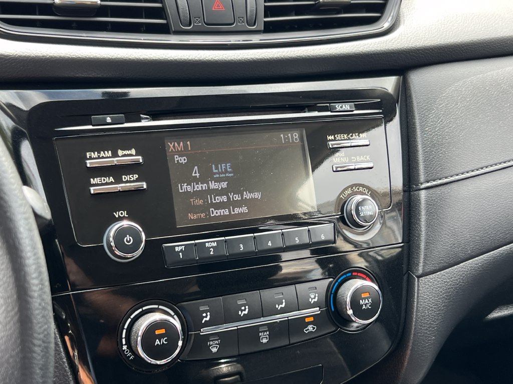 Used 2017 Nissan Rogue S FWD image 26