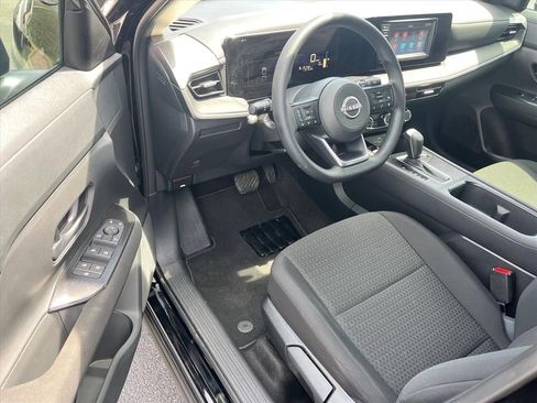 Certified 2025 Nissan Kicks S AWD/4WD image 16