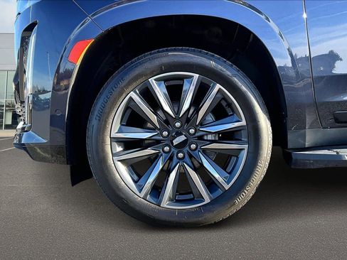 Used 2023 Cadillac Escalade Sport image 8