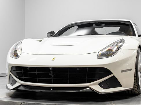 Used 2015 Ferrari F12 Berlinetta image 58